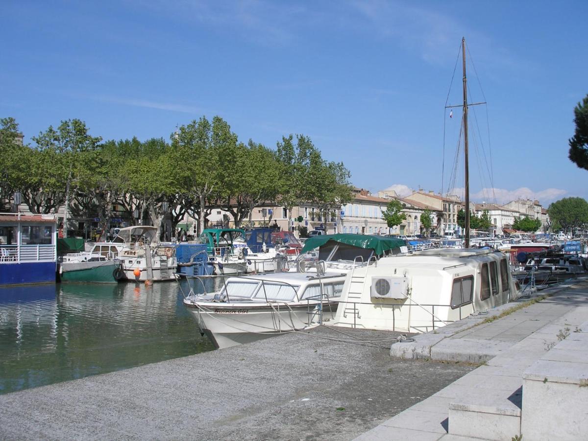 L'Isle Appartement Beaucaire  Buitenkant foto